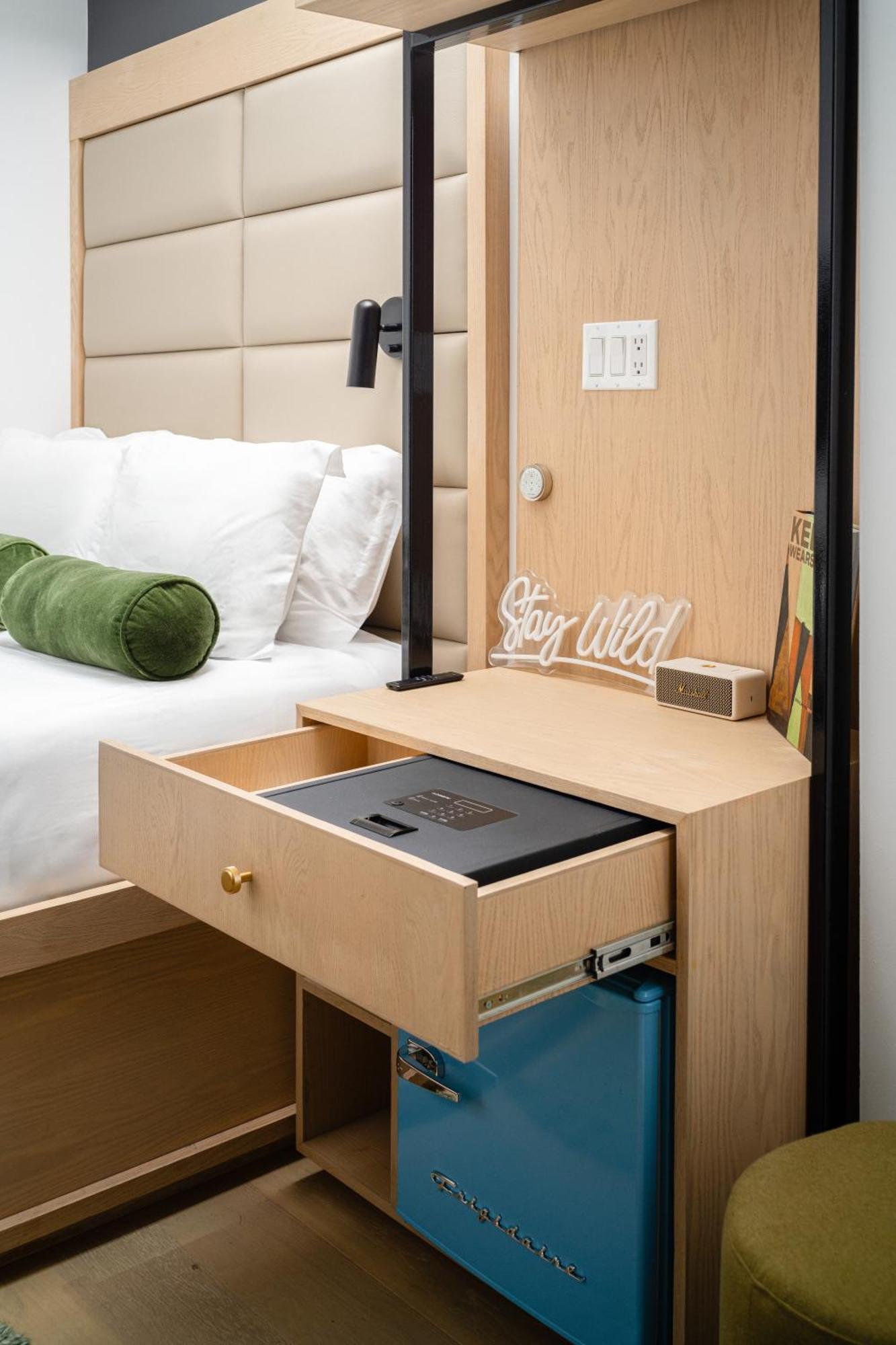 Little Charlie Hotel ニューヨーク エクステリア 写真